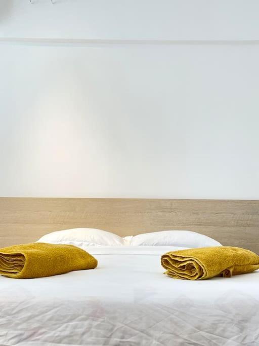 Boutique Apartment In The Bucharest City Center Buitenkant foto